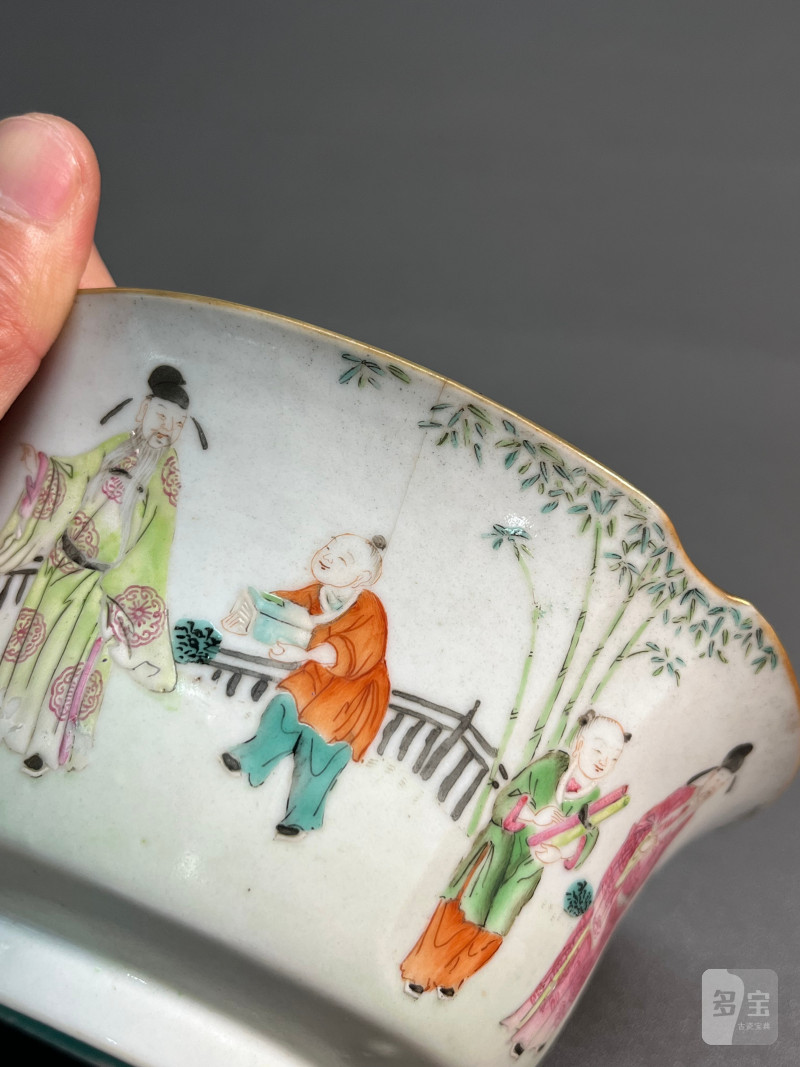 清道光  粉彩人物倭角碗 - 图10